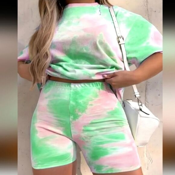 Plus Size Tie Dye Short Sleeve Top & Biker Short Sz 1X - Picture 8 of 8